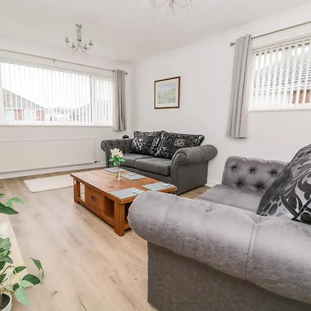 12 Chevin Drive